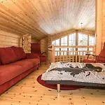 Aurinkoinen Hirsimoekki By Interhome * Hyrynsalmi